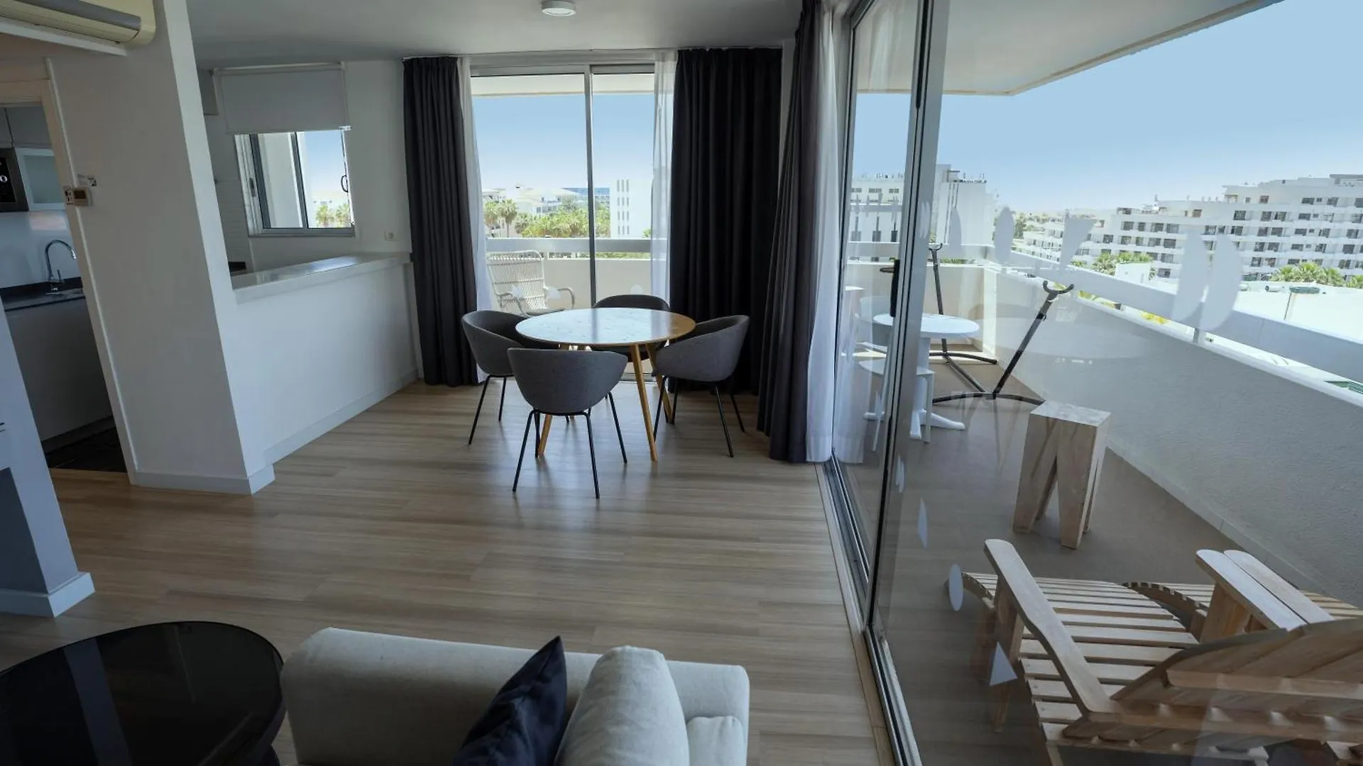 Отель Coral Suites & Spa - Adults Only Плая-де-лас-Америкас